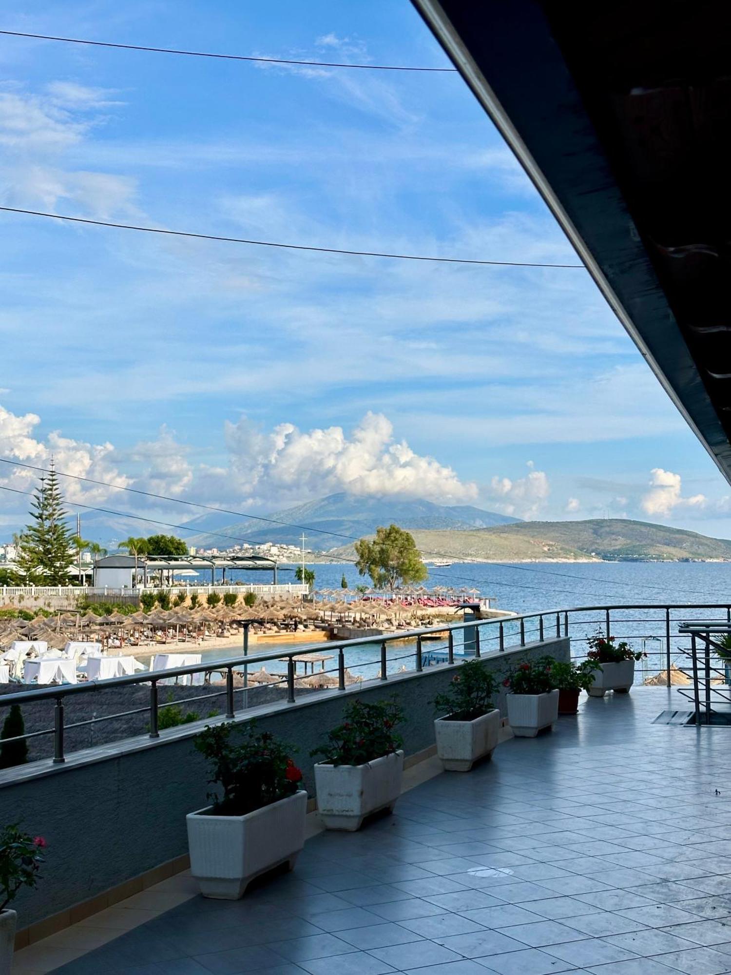 Aqua Apartments Seaview Sarandë Exterior foto