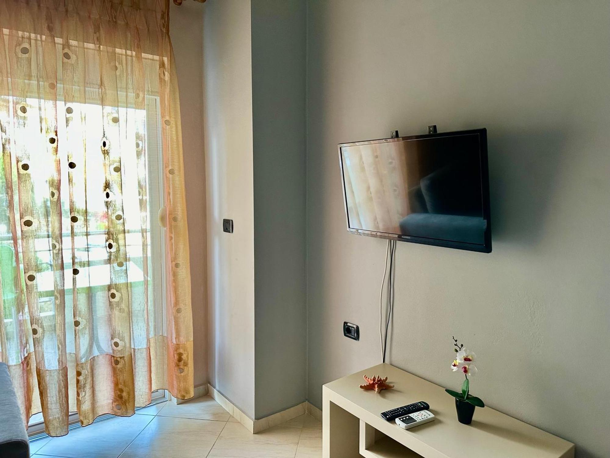 Aqua Apartments Seaview Sarandë Exterior foto